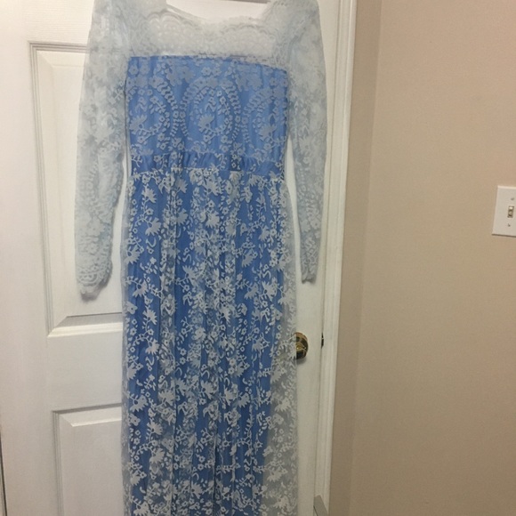 No woman’s evening dress blue white lace over top size 2 extra large - Picture 2 of 4